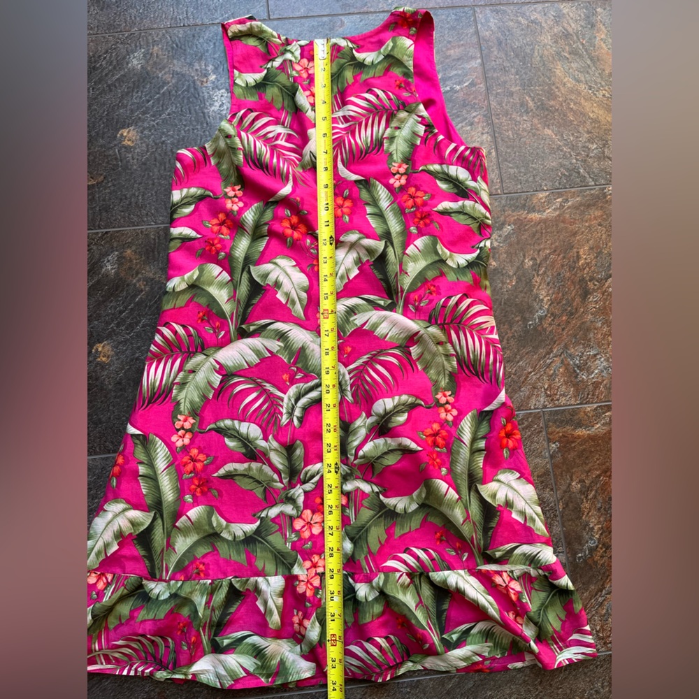 Tommy Bahama Fushia pink tropical palm leaf floral v neck shift dress. Medium - Picture 14 of 14